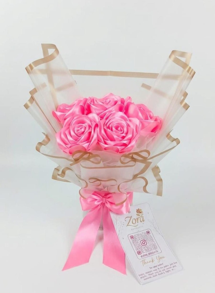The Royal Centerpiece - 5 Rose Satin Bouquet Sri Lanka